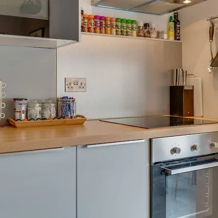 Apartment Number 2 Centre Shops Pubs Restaurants Dog Friendly Windermere